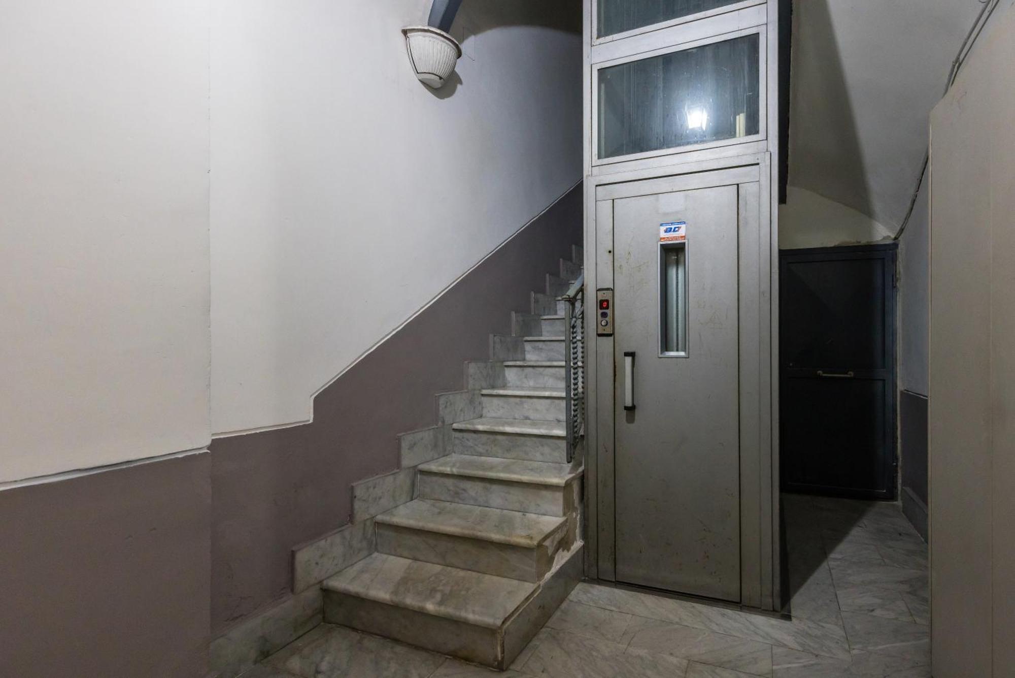 Lioy 25 By Napoliapartments Esterno foto